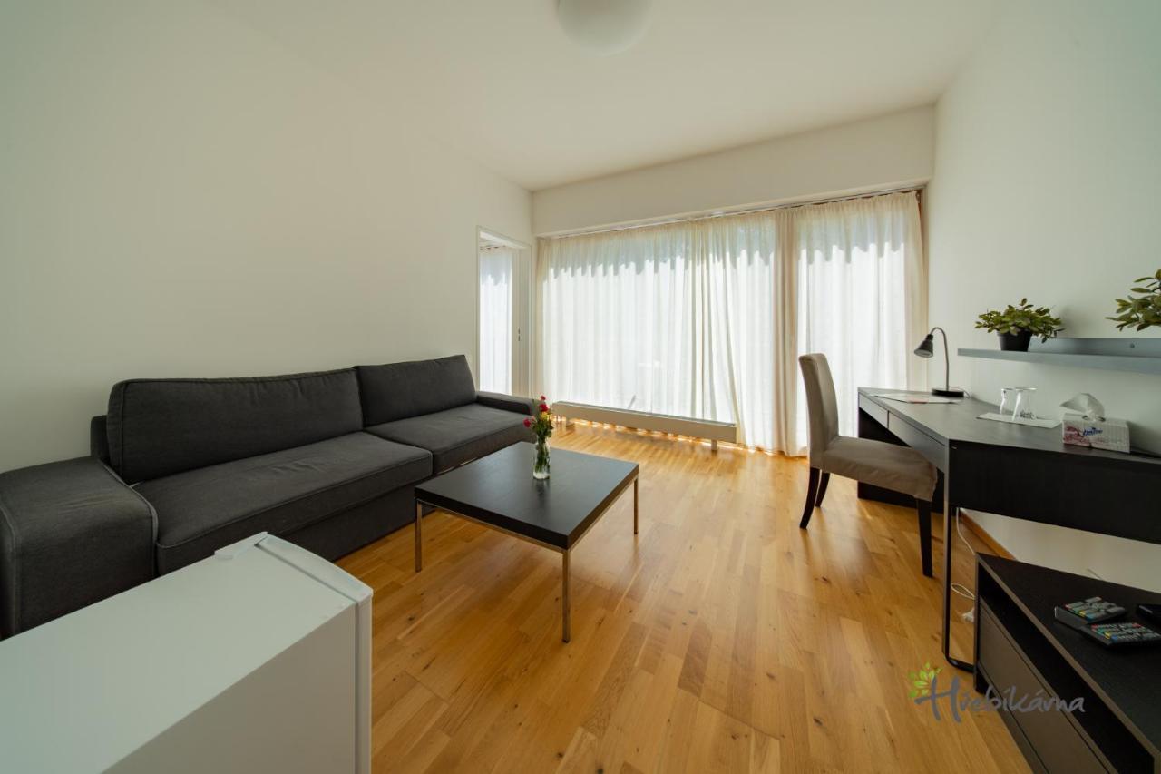 Restaurace A Pension Hrebikarna Chomutov Luaran gambar