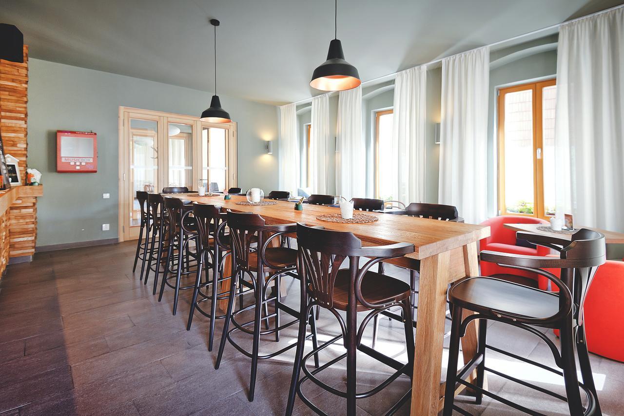 Restaurace A Pension Hrebikarna Chomutov Luaran gambar
